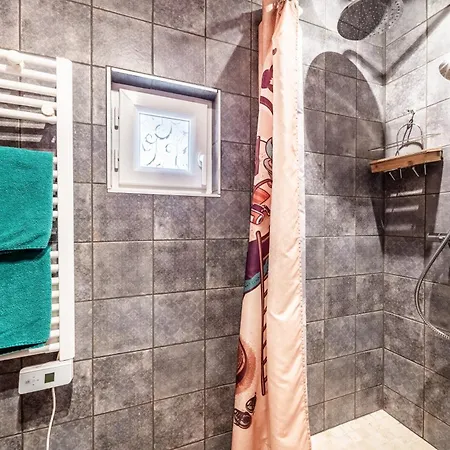 Bed & Breakfast Le Des Pesettes 3*