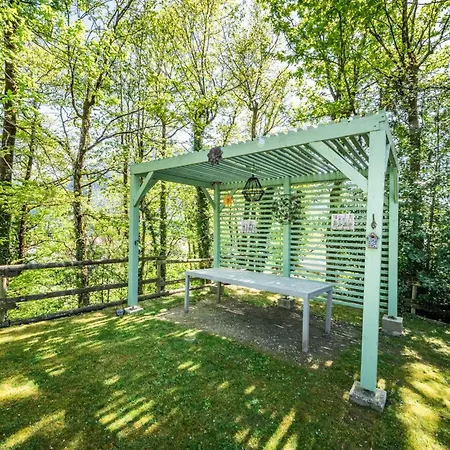 Le Des Pesettes Bed & Breakfast 3*